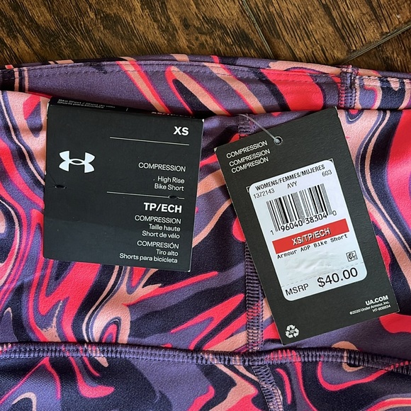 NWT!! Under Armour women’s size XS set! - Picture 3 of 10